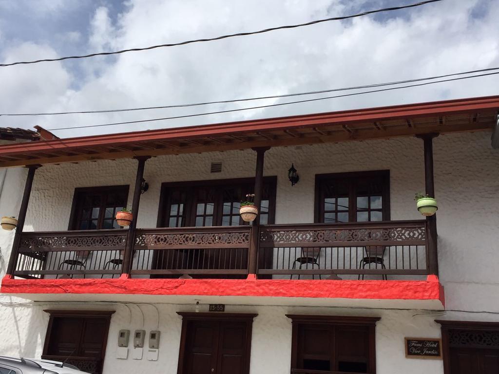 Fami Hotel Vive Jardín Exterior photo